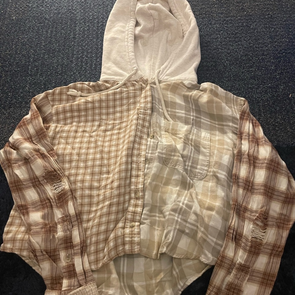 American Eagle Outfitters Plaid Hoodie in Cream and Brown
